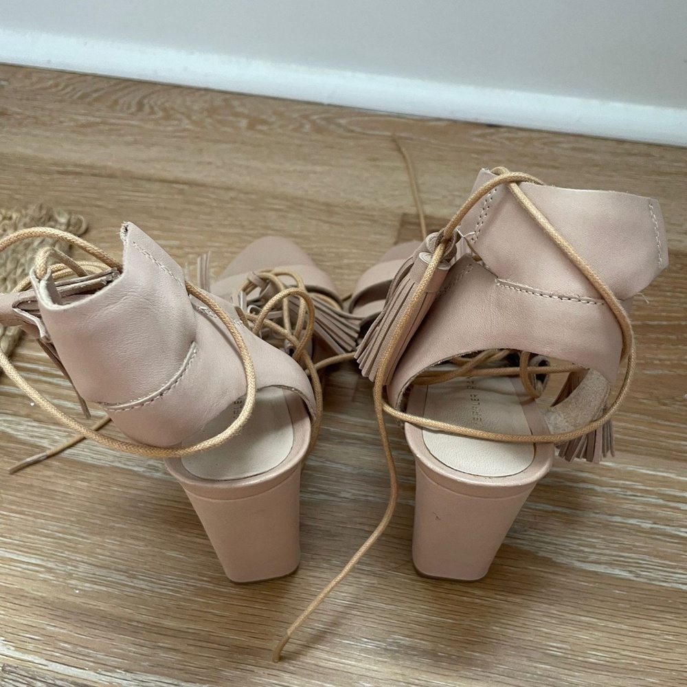 High Heels With Strings Detail - image 2